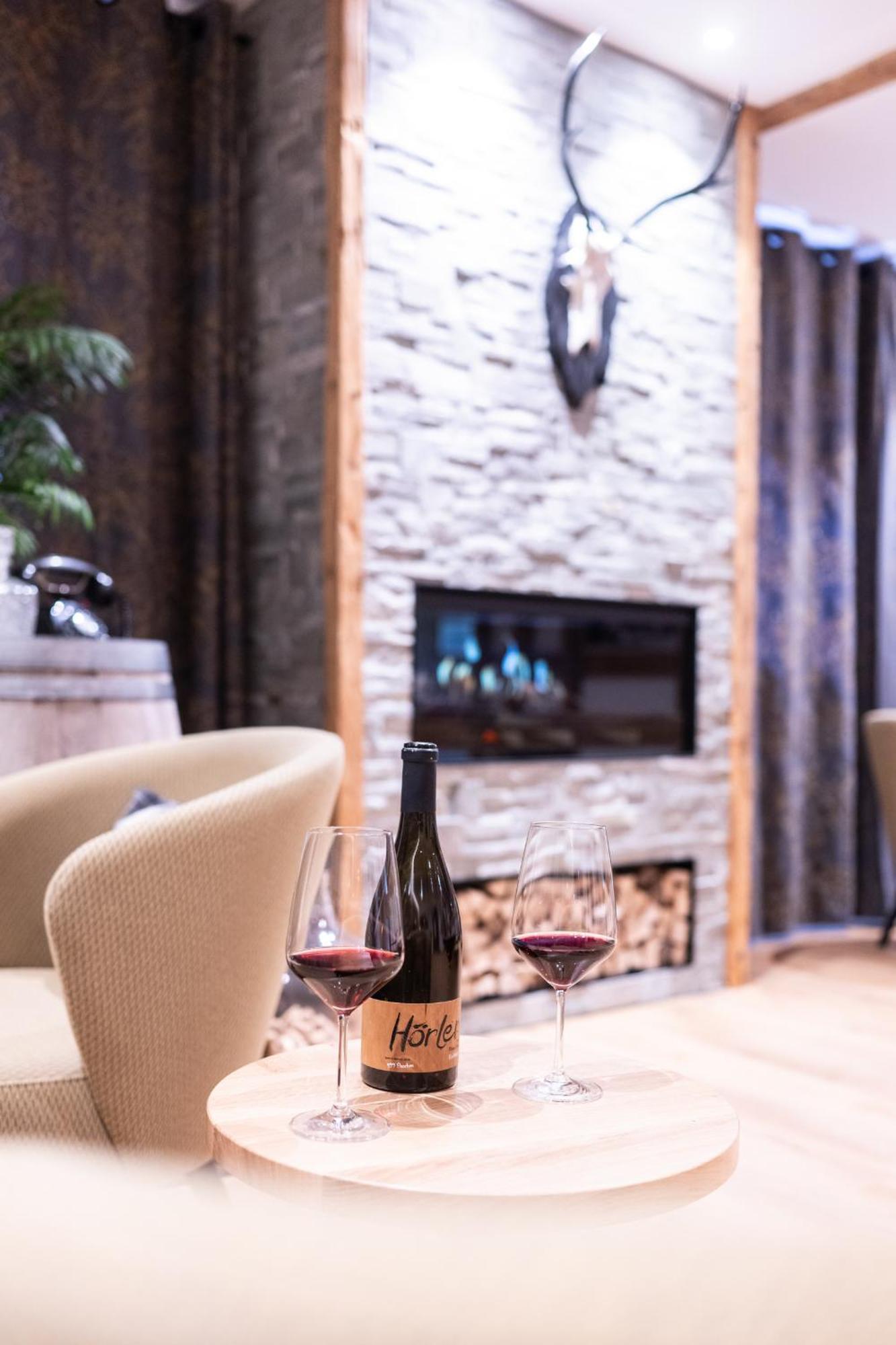 Hotel La Cruna 세드런 외부 사진