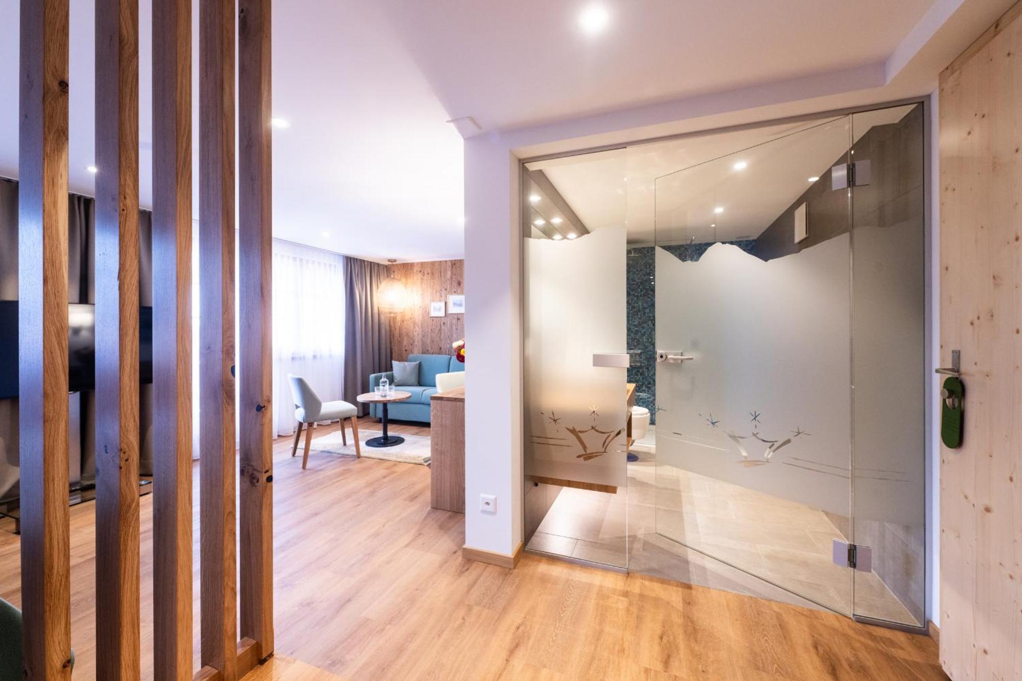 Hotel La Cruna 세드런 외부 사진
